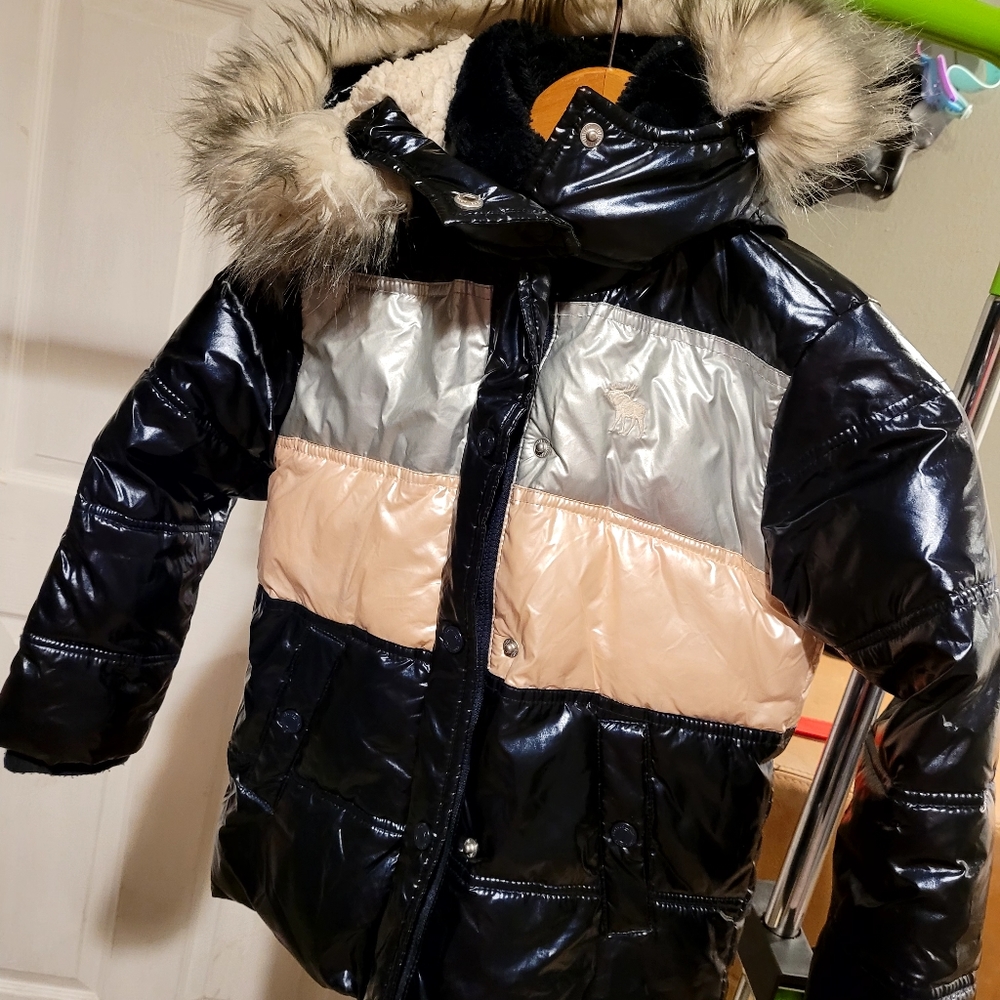 Little girls Abercrombie coat 5/6